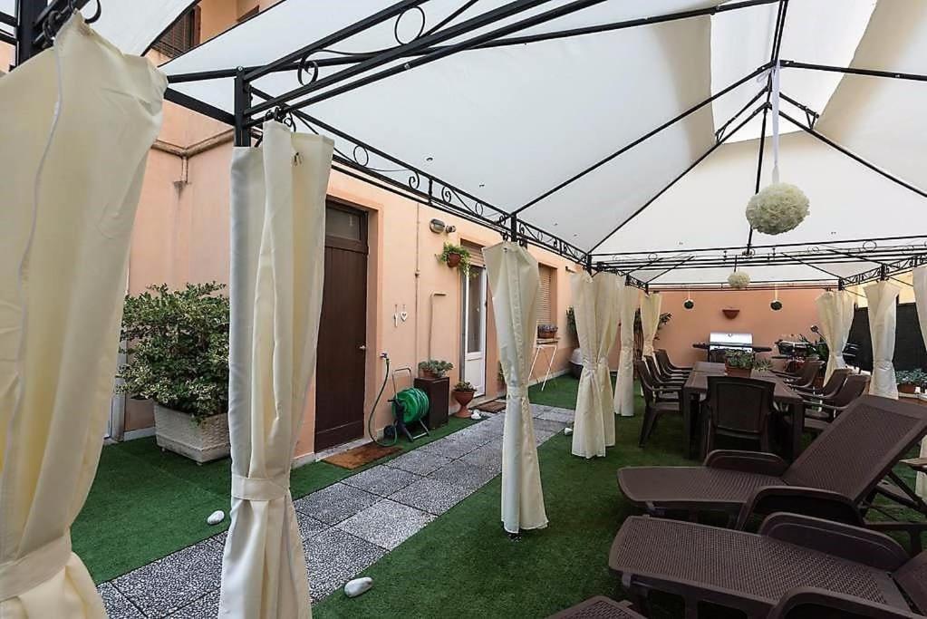 Terrazze Italiane City Center - White Apartment Верона Экстерьер фото